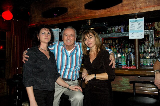 min 2005 12 18 sharkys 083